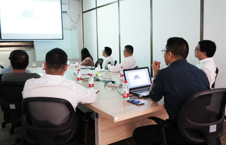 1617076830135351.jpg 特姆優(yōu)公司-鎮(zhèn)領(lǐng)導(dǎo)視察-1.jpg